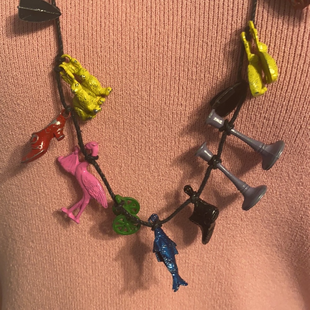 Vintage necklace- very quirky, colorful& unusual - Picture 2 of 7